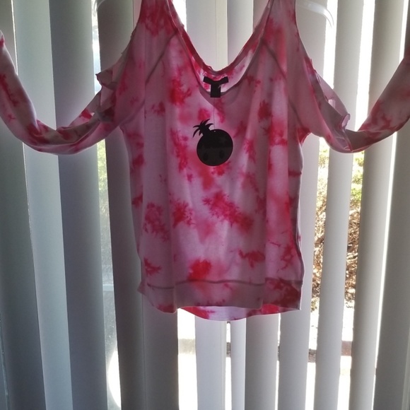 💖NWT LIGHT WEIGHT SWEAT SHIRT,💖 - Picture 1 of 4